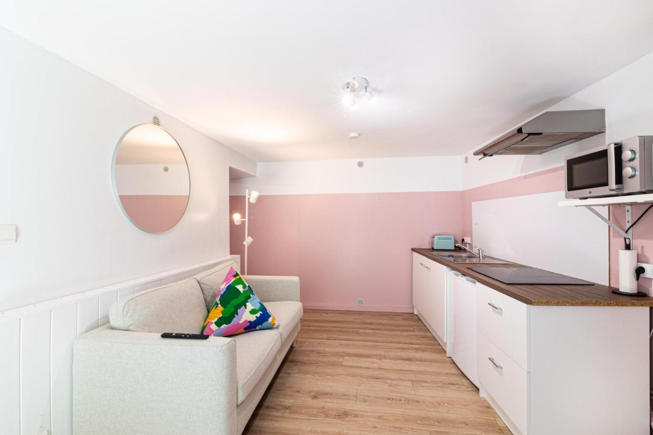 La Vie En Rose - Appartement Cosy - Centre Ville 欧什 外观 照片