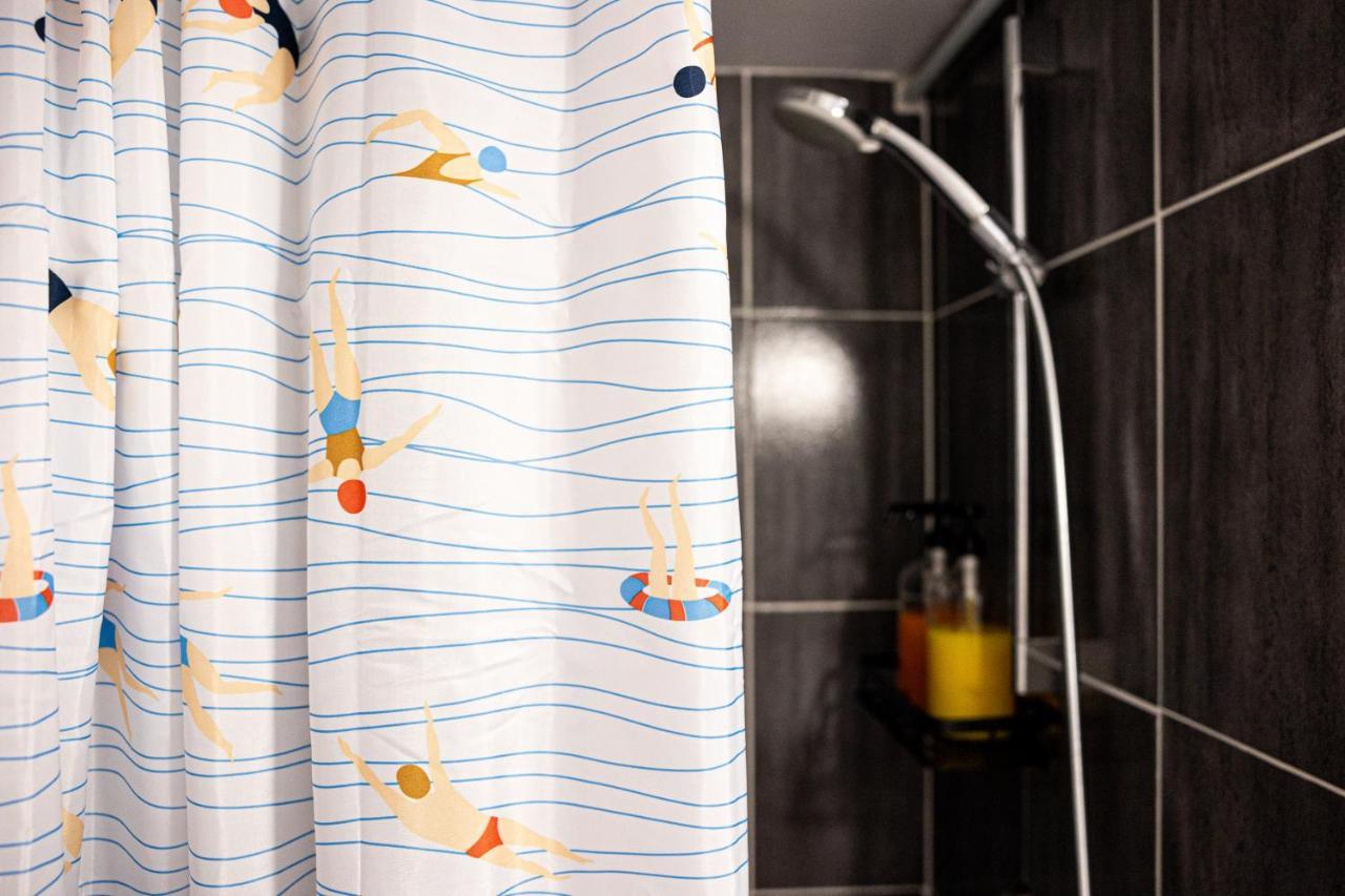 La Vie En Rose - Appartement Cosy - Centre Ville 欧什 外观 照片